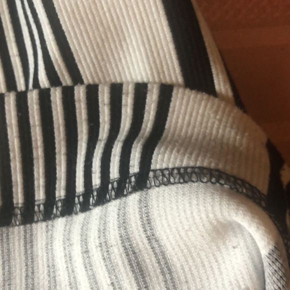 Bleuh Ciel size small sleeveless top.  Exposed zipper. Black and white stripes - Picture 11 of 12